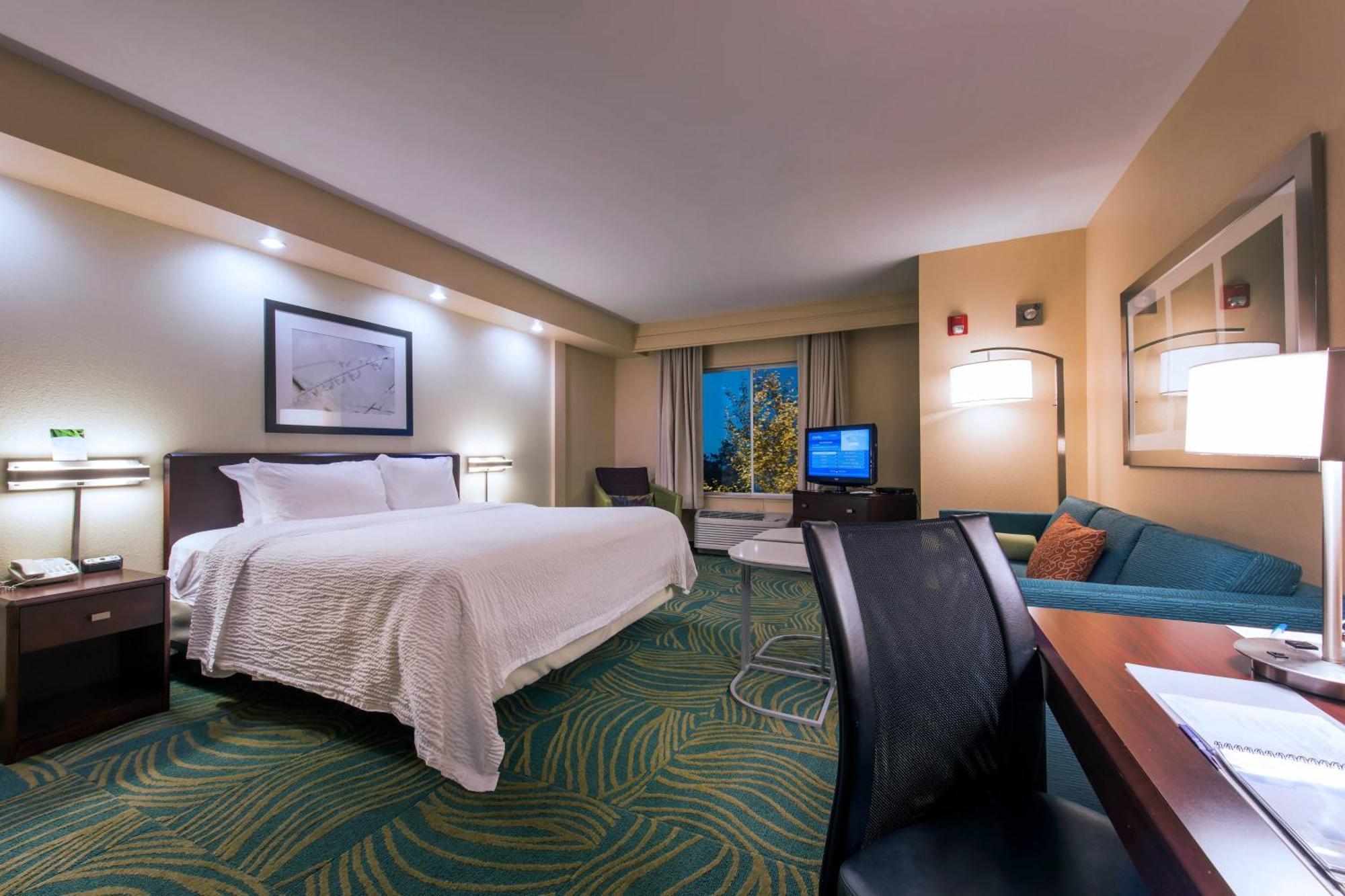 Springhill Suites Devens Common Center Exterior photo